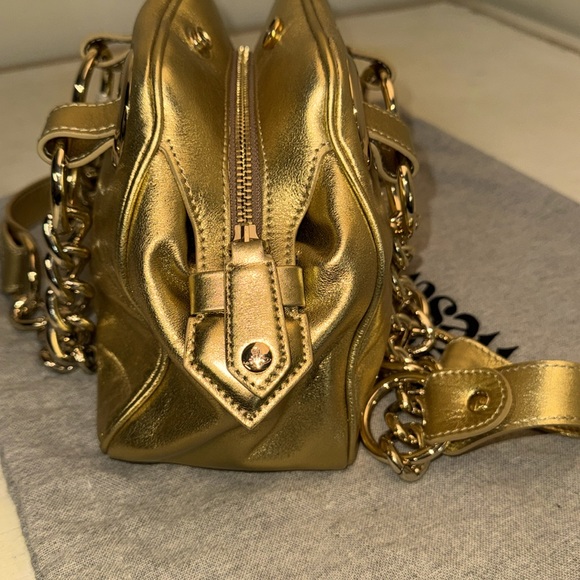Vivienne Westwood CHAIN HANDBAG INJ ORB/GOLD METALLIC NAPPA BRAND NEW W DUST BAG - Picture 11 of 13